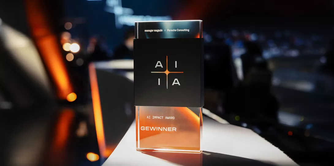 AI Impact Award Gewinner-Trophäe